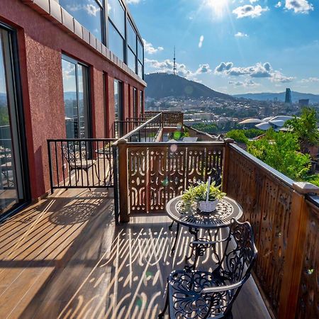 Iris Hotel Tbilisi Bagian luar foto
