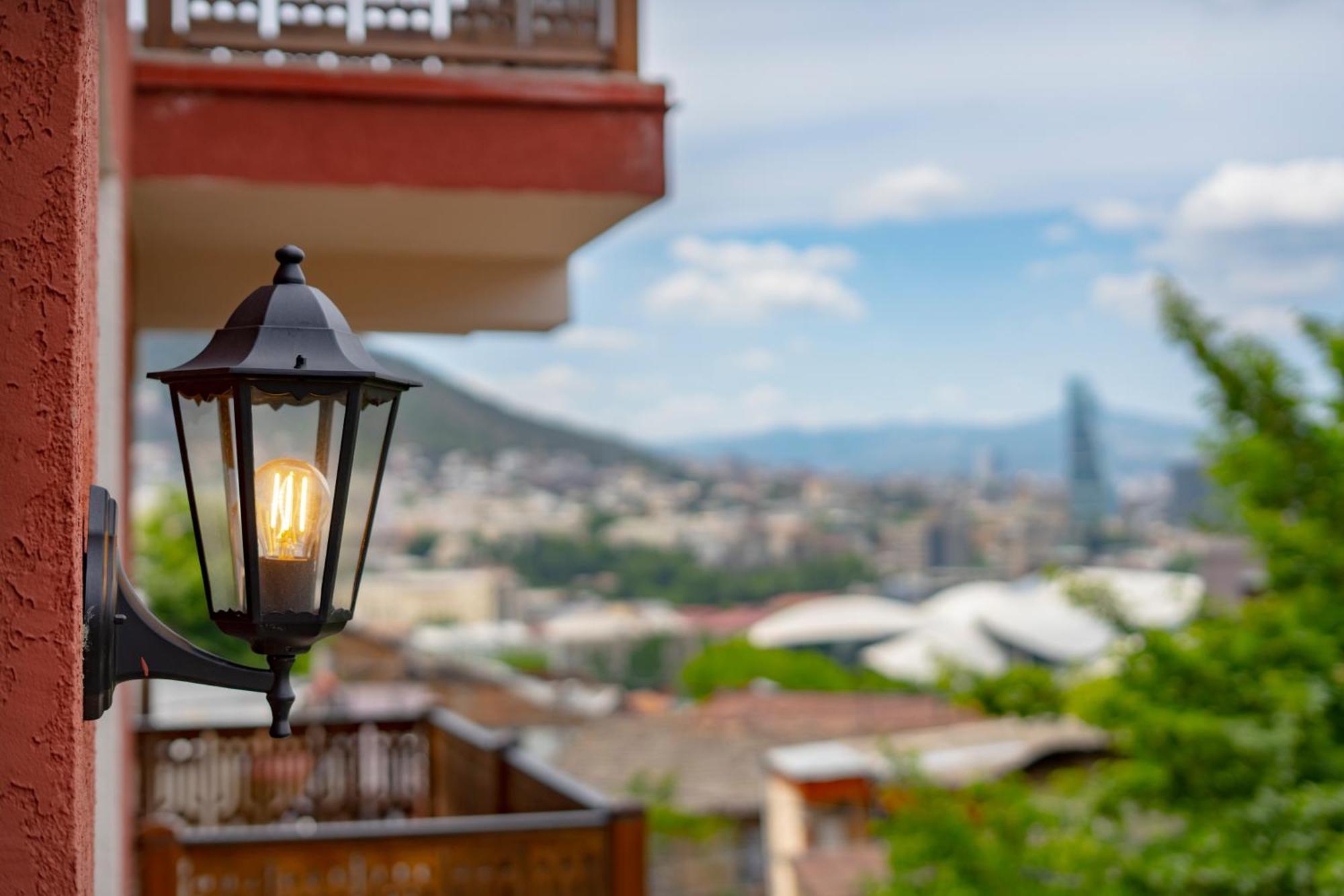 Iris Hotel Tbilisi Bagian luar foto